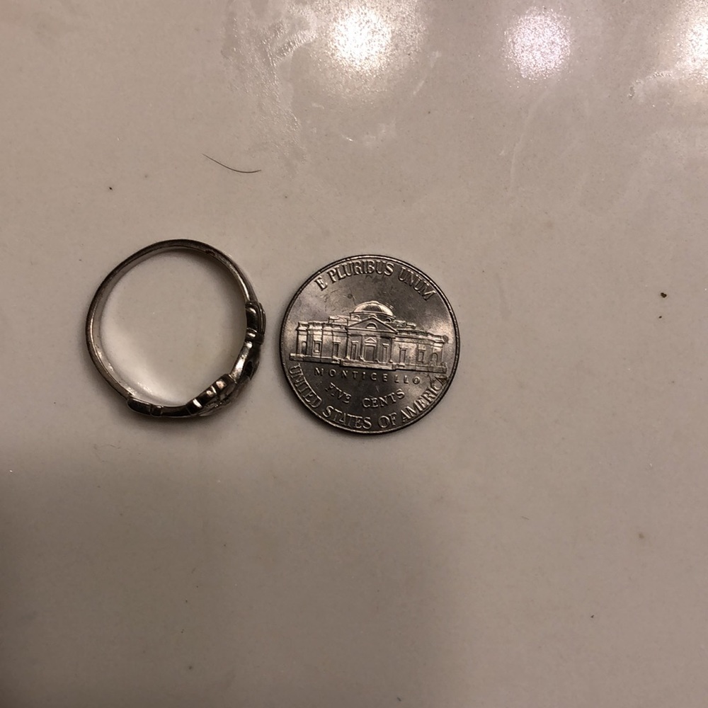 Silver Claddagh Irish Ring! - image 6